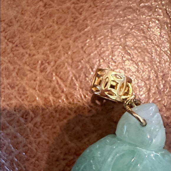 Elegant Jadeite with Pendant with Gold plated 925 silver pendant. - Picture 3 of 6